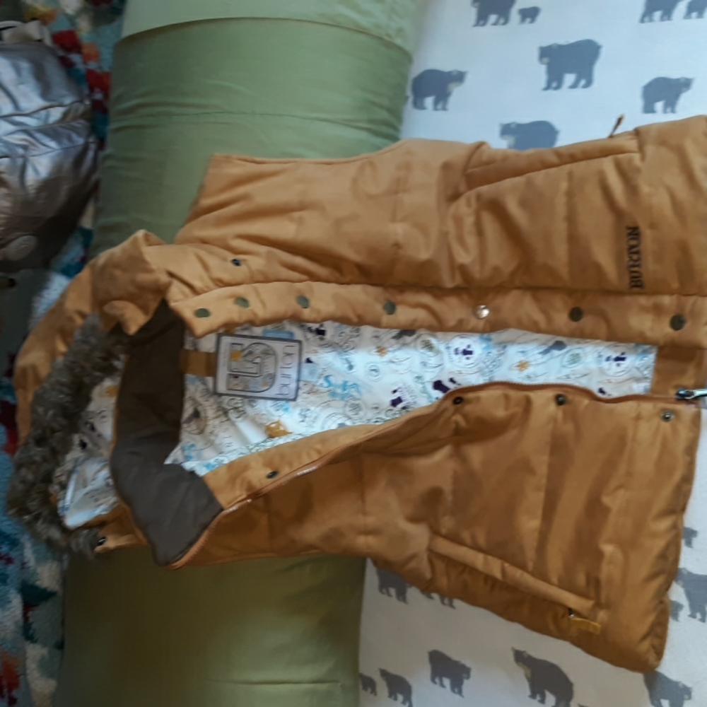 Burton medium suede like vest like new